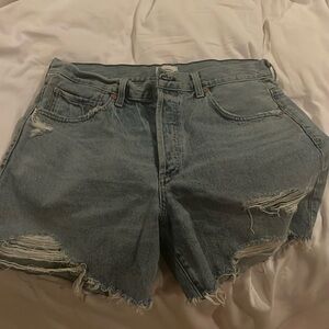 Citizen of humanity, distress Bermuda shorts